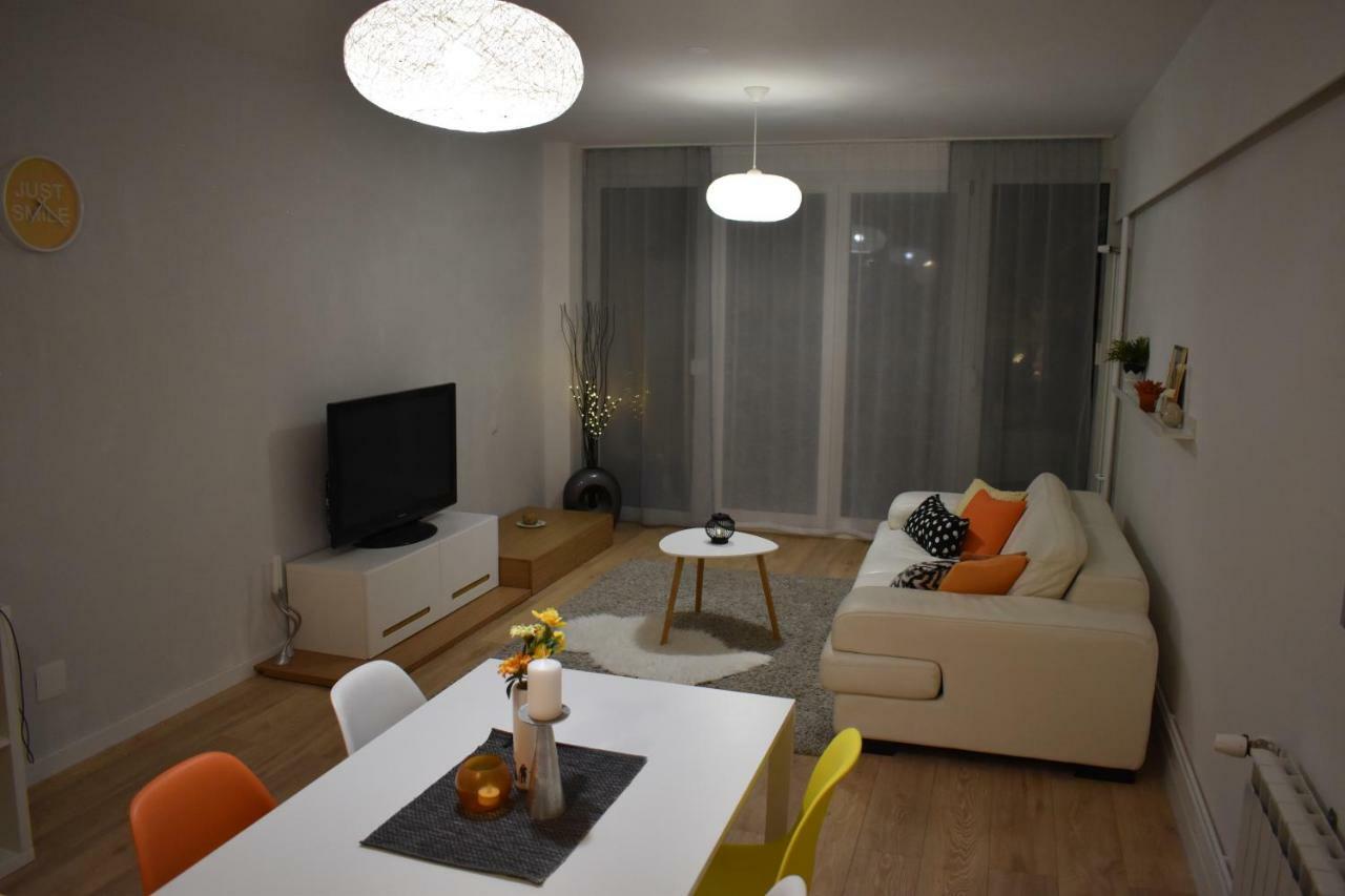 Apartment Stars In Shadow Загреб Екстериор снимка